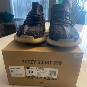 Adidas Yeezy Boost 350 “Carbon”